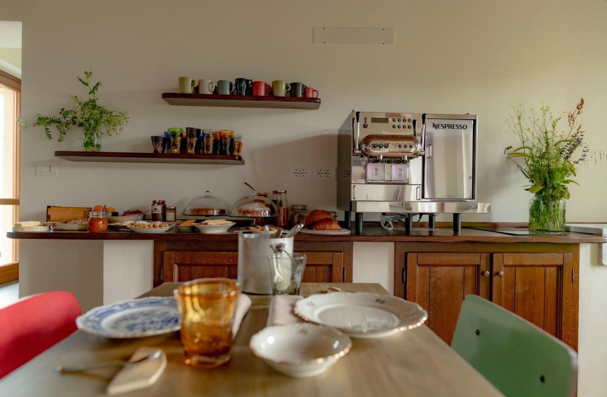 Ca' Nadin Agriturismo San Damiano dʼAsti Eksteriør billede