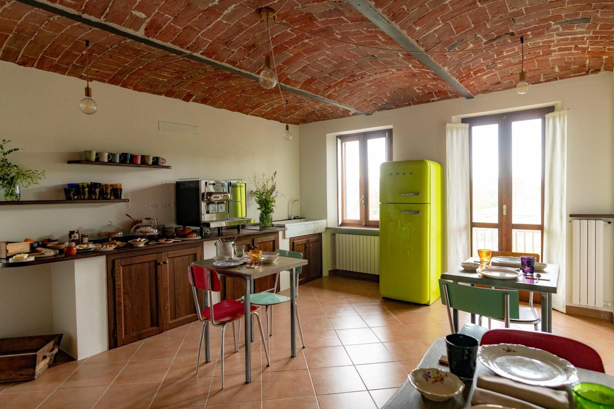 Ca' Nadin Agriturismo San Damiano dʼAsti Eksteriør billede