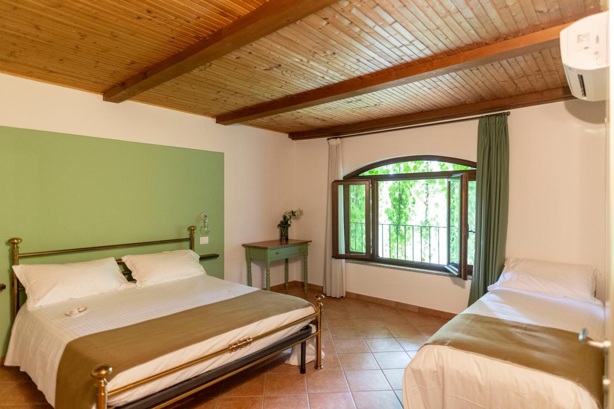 Ca' Nadin Agriturismo San Damiano dʼAsti Eksteriør billede