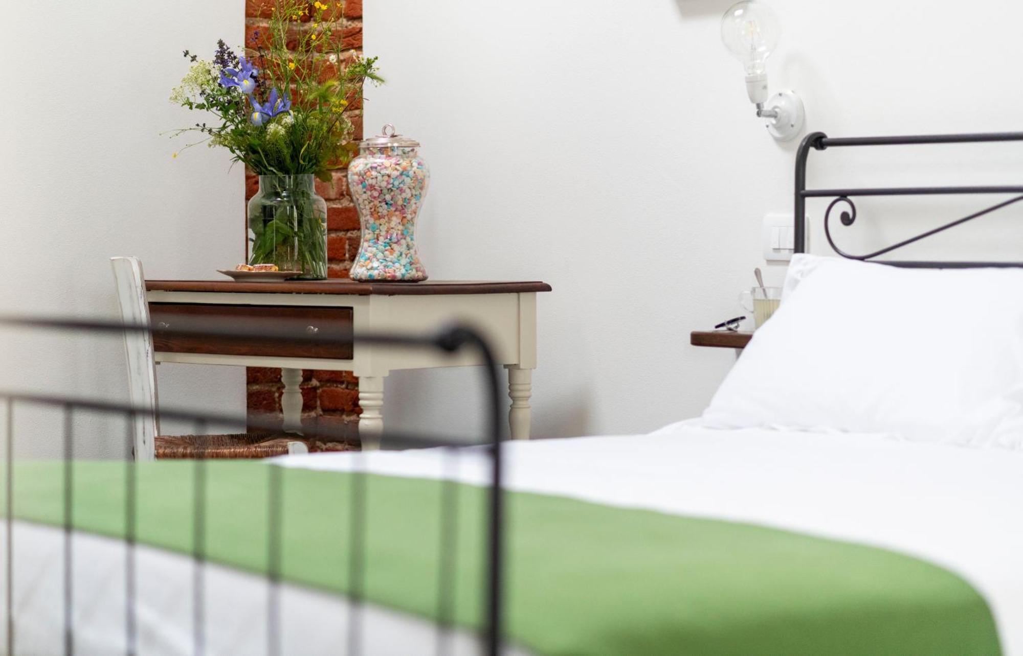 Ca' Nadin Agriturismo San Damiano dʼAsti Eksteriør billede